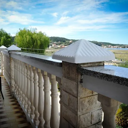 Apartment Vesna Supetarska Draga